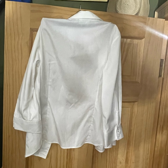 women Jones New York button down - Picture 2 of 3